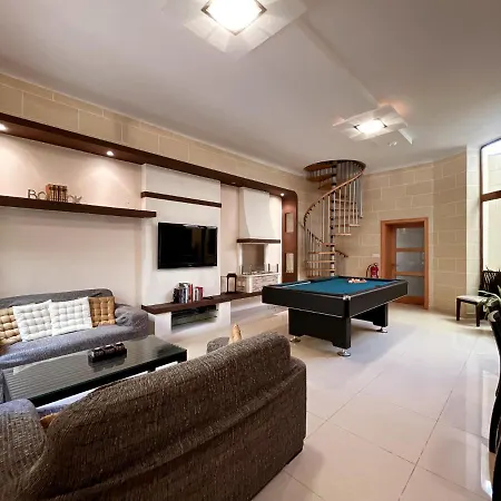 Il-gardjola 4* Għarb