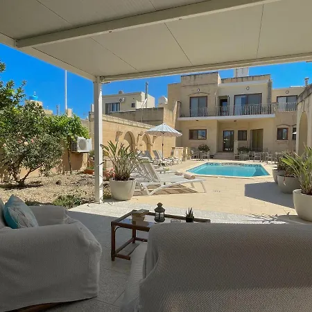 Panzió Il-gardjola Għarb